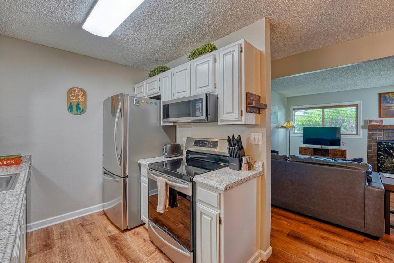 Riverfront Family-Friendly Condo Avon Exterior foto