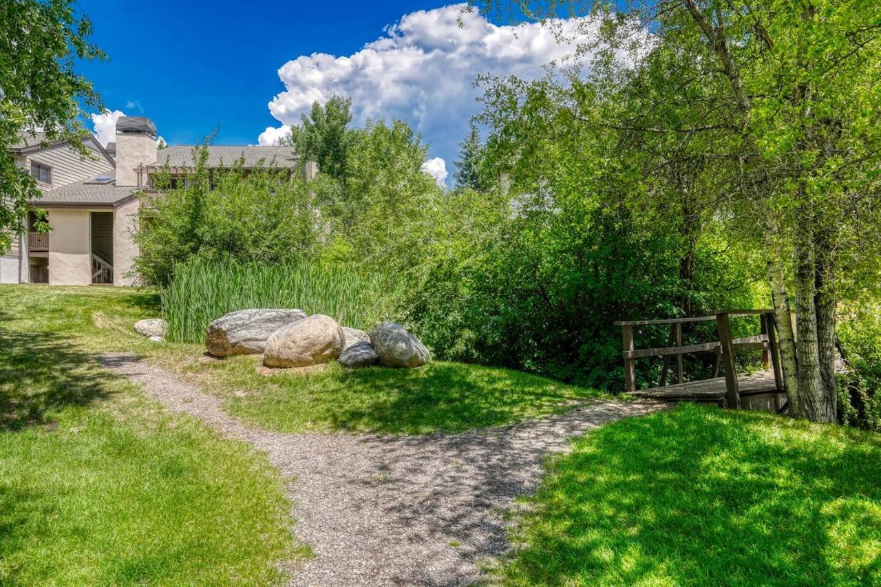 Riverfront Family-Friendly Condo Avon Exterior foto